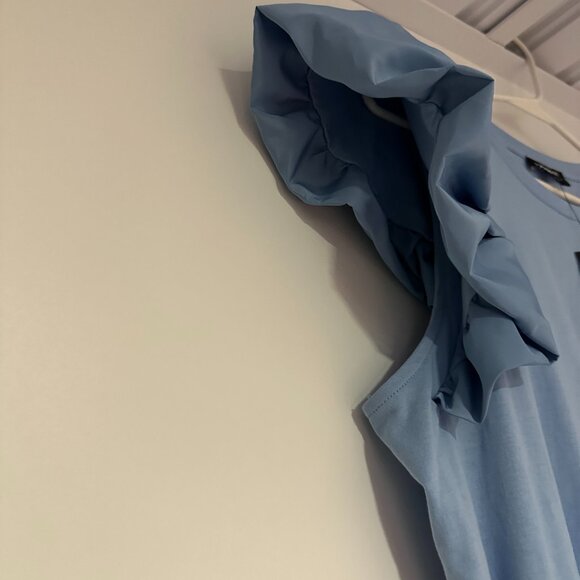NWT Express Crew Neck Ruffle Sleeve Top Baby Blue Size Medium - Picture 3 of 5